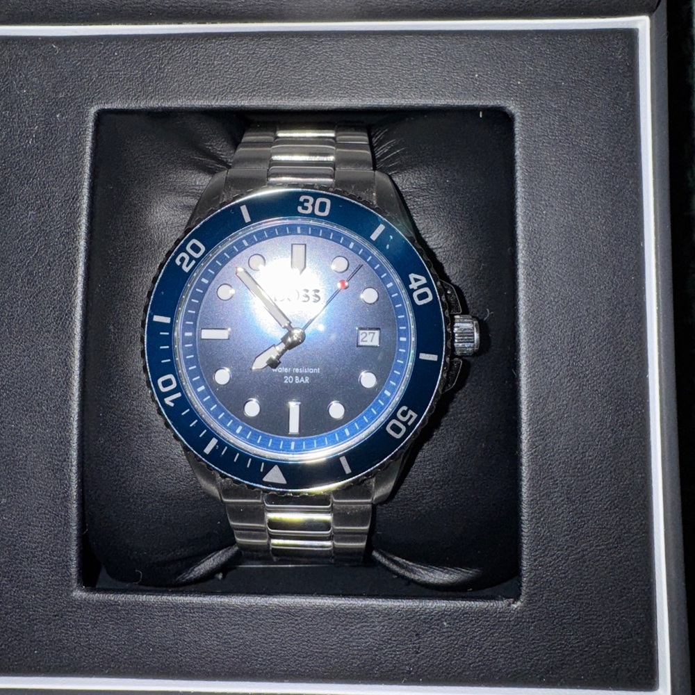 Hugo Boss Watch - Picture 3 of 5